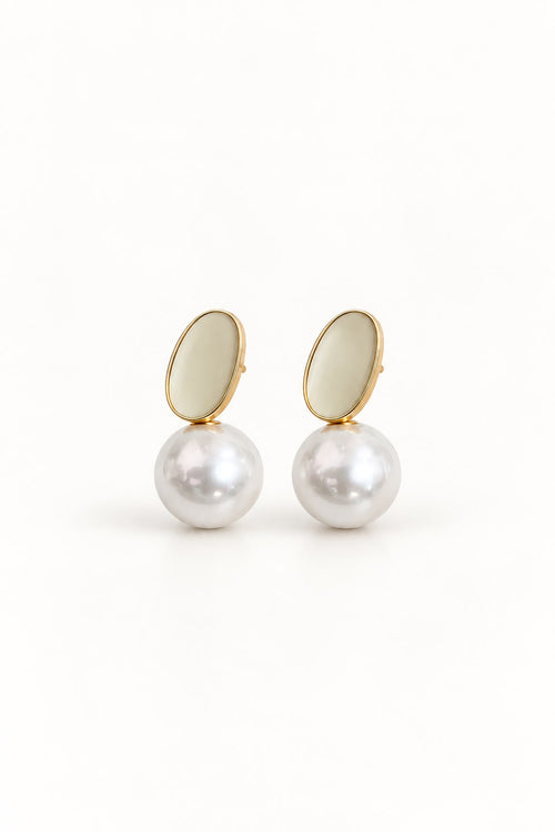 MAYVIKA Oval Pearl Drop Earrings